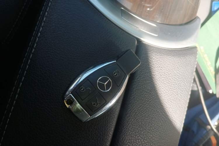 Used Mercedes-Benz GLC 2018 Facelift GLC 260 4MATIC Luxury Edition Vehicle Key
