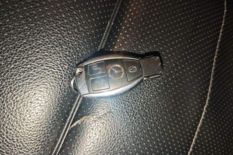 Used Mercedes-Benz GLC 2018 GLC 300 4MATIC Sport Edition Vehicle Key