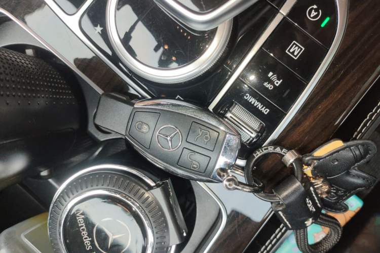 Used Mercedes-Benz GLC 2018 GLC 260 4MATIC Dynamic Edition Vehicle Key