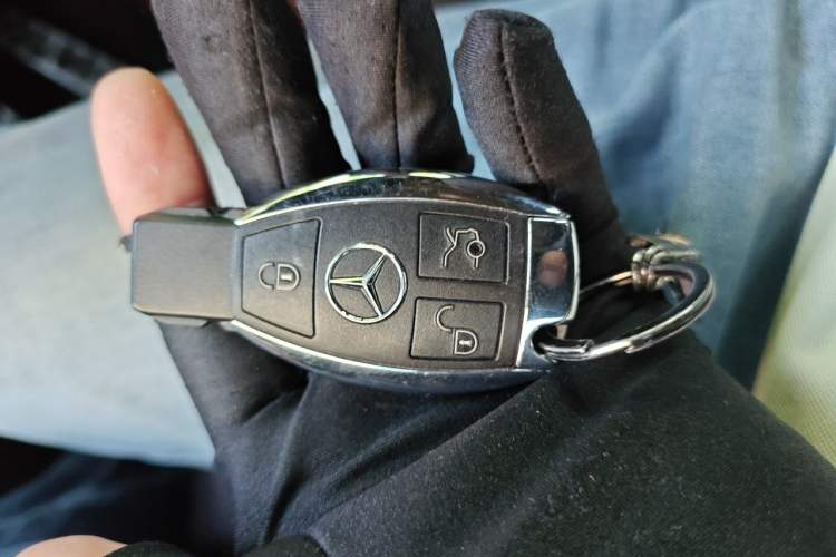 Used Mercedes-Benz GLC 2018 Facelifted GLC 260 4MATIC Dynamic Edition Vehicle Key