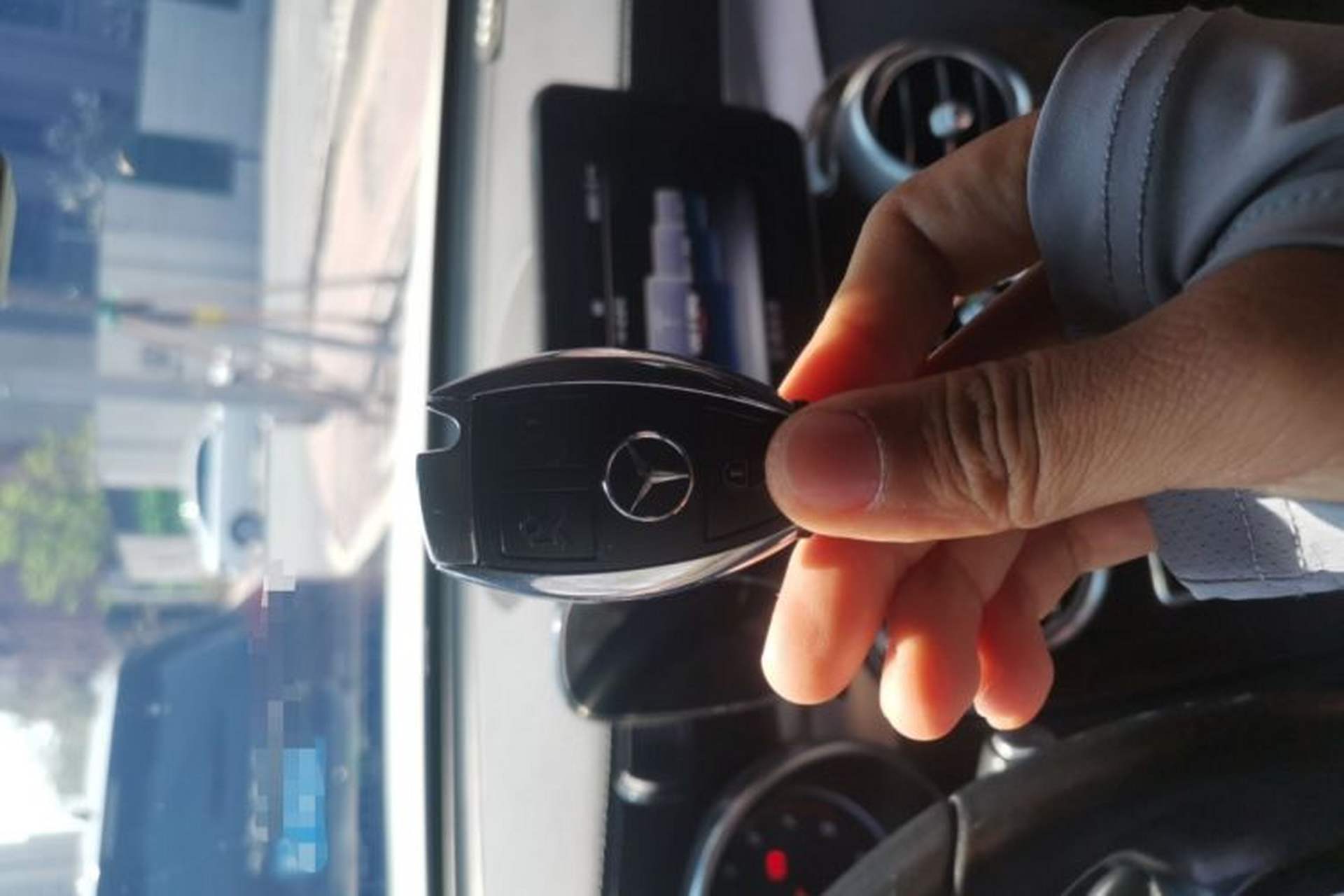 Used Mercedes-Benz GLC 2018 Facelift GLC 260 4MATIC Luxury Edition Vehicle Key
