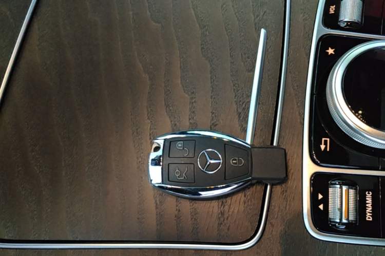 Used Mercedes-Benz GLC 2018 Refreshed GLC 300 4MATIC Dynamic Edition Vehicle Key