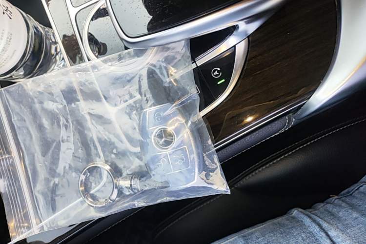 Used Mercedes-Benz GLC 2018 GLC 260 4MATIC Luxury Model Vehicle Key