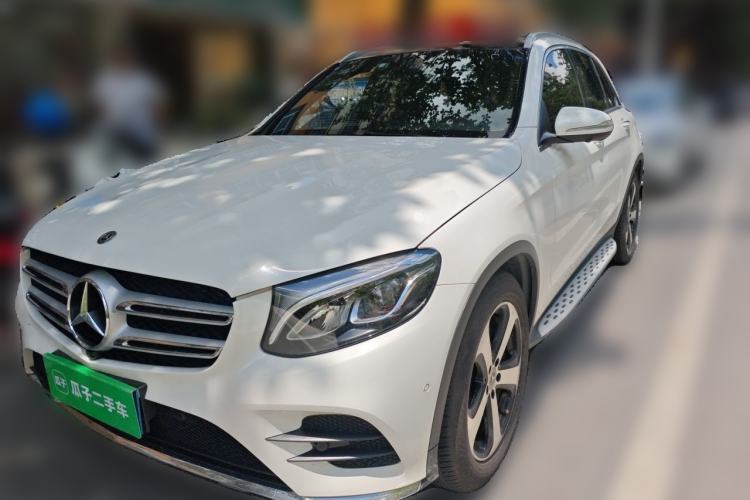 Ojetý Mercedes-Benz GLC 2018 GLC 260 4MATIC Luxury Model Guazi used car, China used car export, Used car for sale, Used cars, Cheapest cars for sale