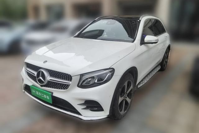 Mercedes-Benz GLC 2018 Facelift GLC 260 4MATIC Luxury Edition usado
