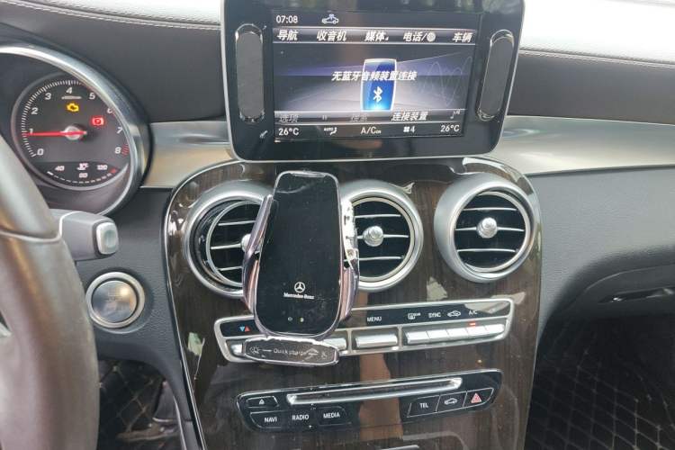 Used Mercedes-Benz GLC 2019 GLC 260 L 4MATIC Luxury Model Audio And AC Panel