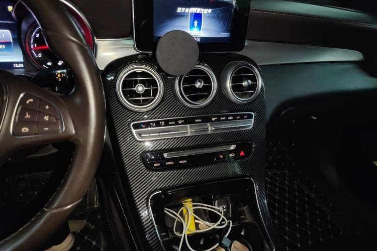 Used Mercedes-Benz GLC 2019 GLC 200 L 4MATIC Audio And AC Panel