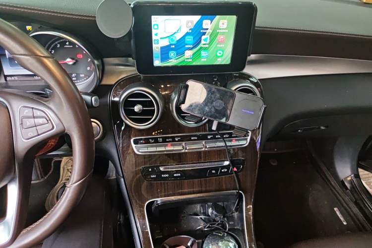 Used Mercedes-Benz GLC 2019 GLC 260 L 4MATIC Dynamic Model Audio And AC Panel