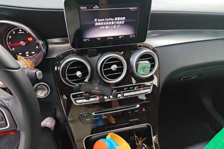 Used Mercedes-Benz GLC 2019 Facelift GLC 260 L 4MATIC Luxury Model Audio And AC Panel