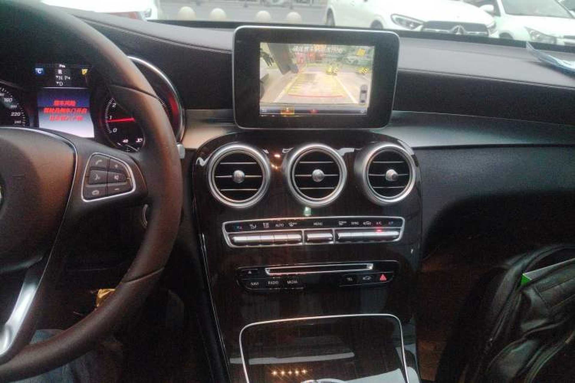 Used Mercedes-Benz GLC 2019 GLC 260 L 4MATIC Dynamic Model Audio And AC Panel