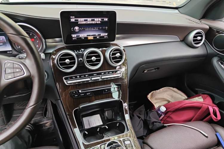 Used Mercedes-Benz GLC 2019 GLC 260 L 4MATIC Dynamic Model Audio And AC Panel