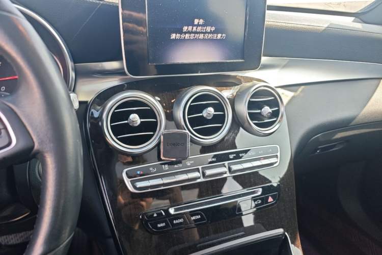 Used Mercedes-Benz GLC 2019 Facelift GLC 260 L 4MATIC Luxury Model Audio And AC Panel