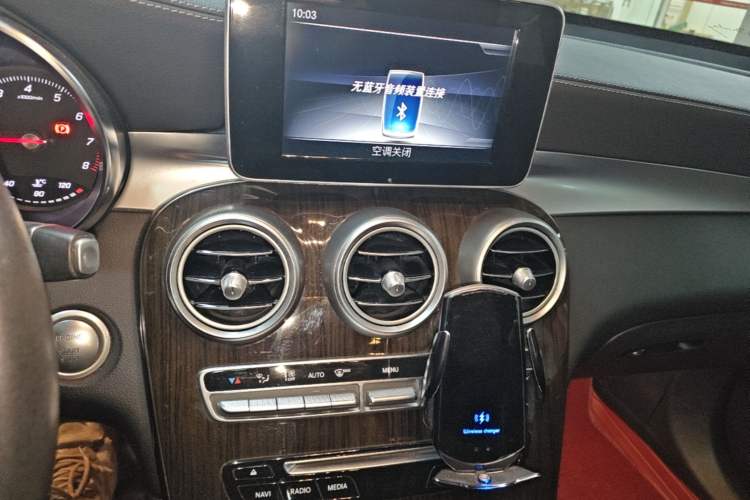 Used Mercedes-Benz GLC 2019 Facelift GLC 260 L 4MATIC Luxury Model Audio And AC Panel