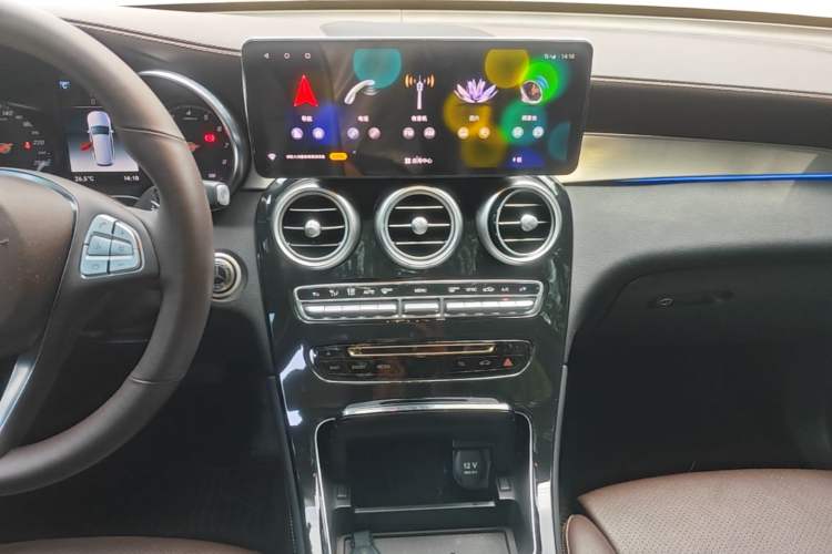 Used Mercedes-Benz GLC 2019 GLC 200 L 4MATIC Audio And AC Panel
