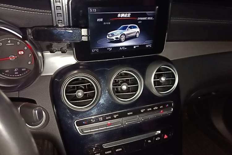Used Mercedes-Benz GLC 2019 GLC 200 L 4MATIC Audio And AC Panel