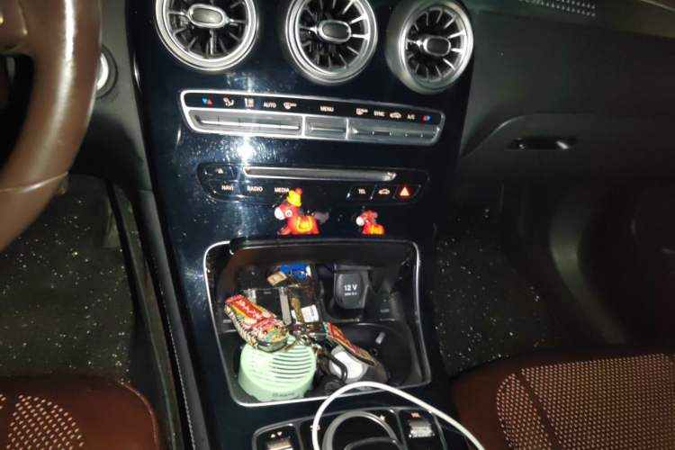 Used Mercedes-Benz GLC 2019 GLC 200 L 4MATIC Audio And AC Panel
