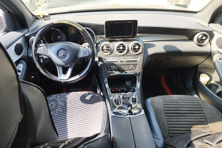 Used Mercedes-Benz GLC 2019 GLC 200 L 4MATIC Center Console