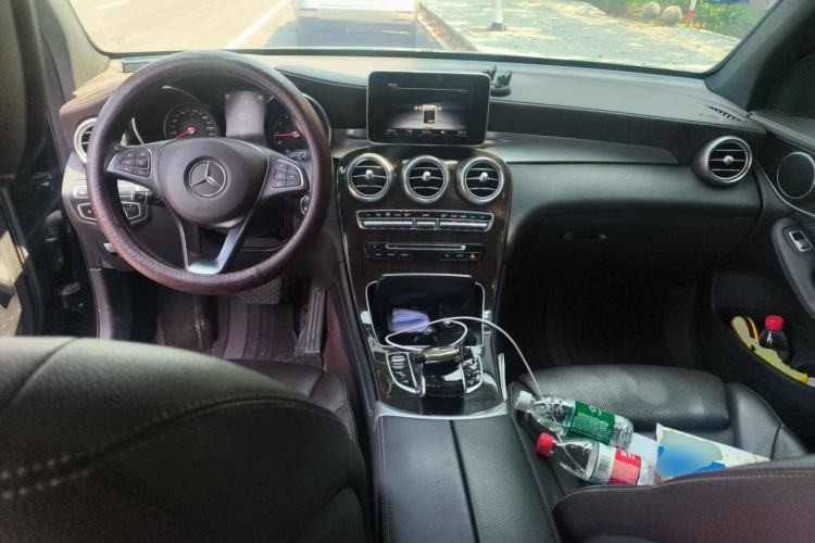 Used Mercedes-Benz GLC 2019 Facelift GLC 260 L 4MATIC Luxury Model Center Console