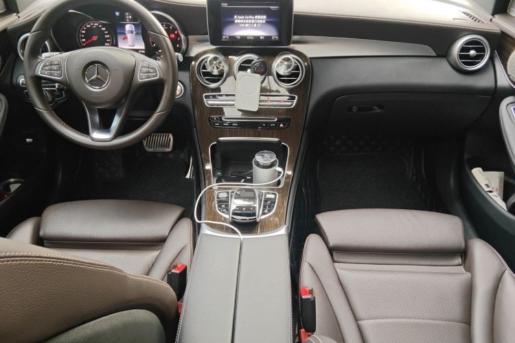 Used Mercedes-Benz GLC 2019 Facelift GLC 260 L 4MATIC Luxury Model Center Console