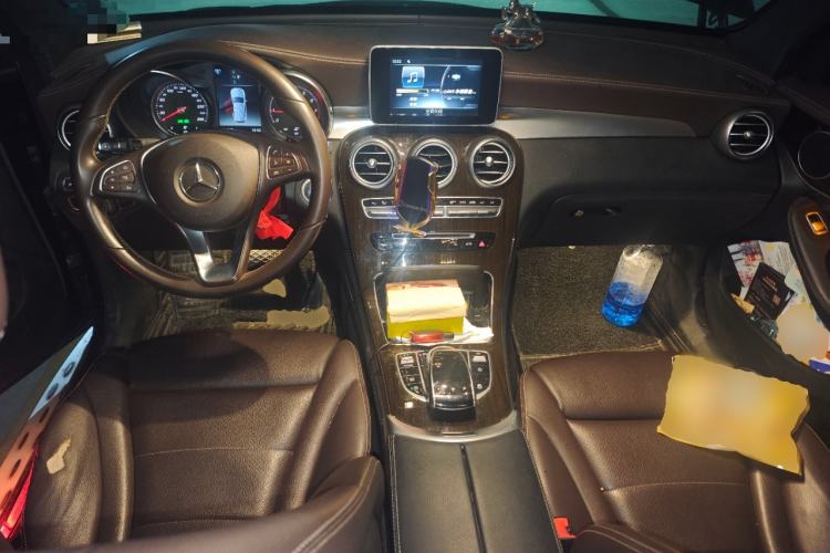 Used Mercedes-Benz GLC 2019 GLC 260 L 4MATIC Dynamic Model Center Console