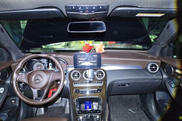 Used Mercedes-Benz GLC 2019 GLC 260 L 4MATIC Dynamic Model Center Console