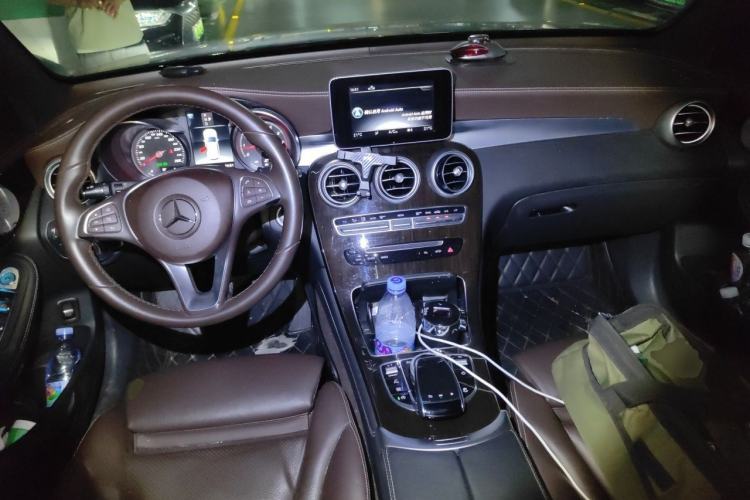 Used Mercedes-Benz GLC 2019 GLC 260 L 4MATIC Dynamic Model Center Console