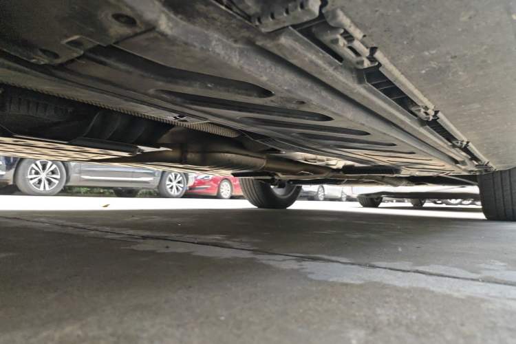 Used Mercedes-Benz GLC 2019 Facelift GLC 260 L 4MATIC Luxury Model Chassis Front Left