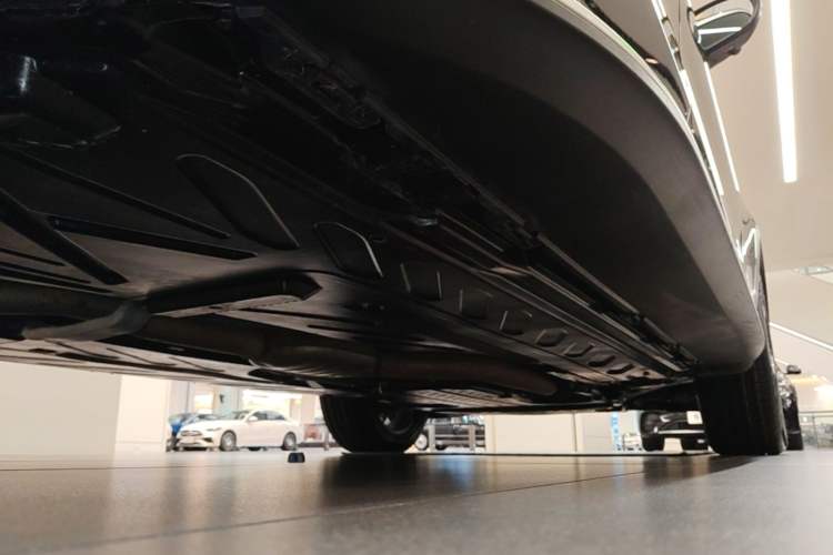 Used Mercedes-Benz GLC 2019 Facelift GLC 260 L 4MATIC Luxury Model Chassis Rear Right