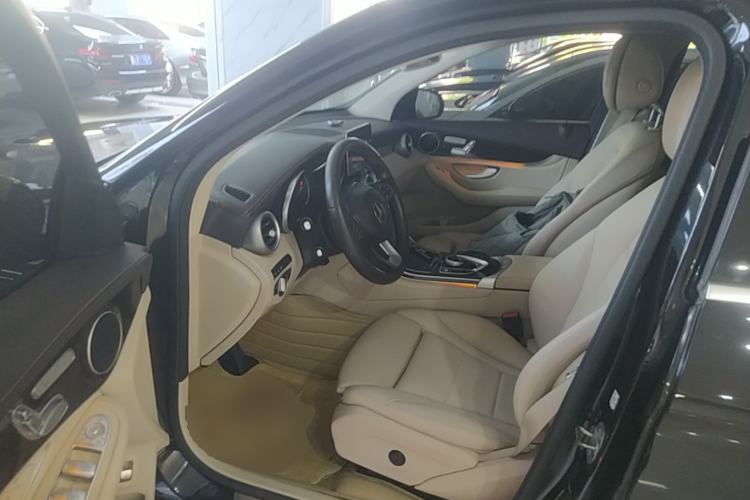 Used Mercedes-Benz GLC 2019 GLC 260 L 4MATIC Luxury Model Driver Seat