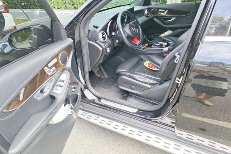 Used Mercedes-Benz GLC 2019 GLC 260 L 4MATIC Luxury Model Driver Seat