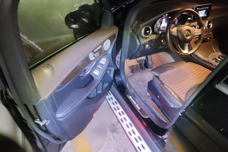 Used Mercedes-Benz GLC 2019 GLC 300 L 4MATIC Dynamic Model Driver Seat