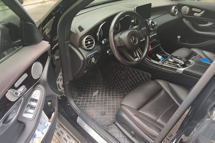 Used Mercedes-Benz GLC 2019 Facelift GLC 260 L 4MATIC Luxury Model Driver Seat