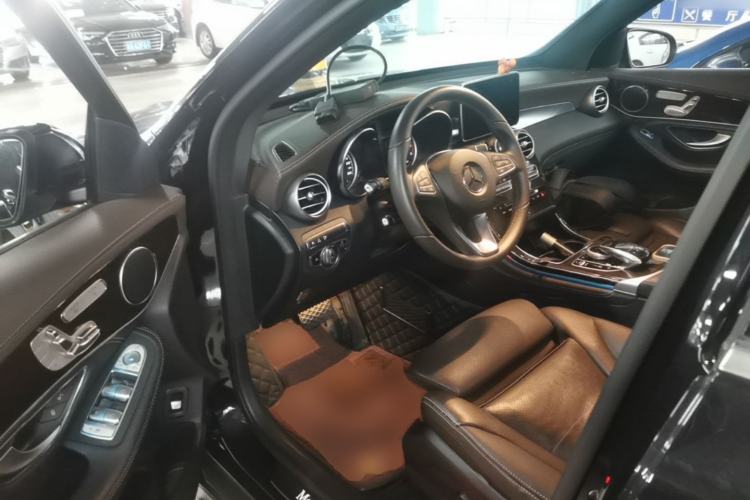 Used Mercedes-Benz GLC 2019 Facelift GLC 260 L 4MATIC Luxury Model Driver Seat