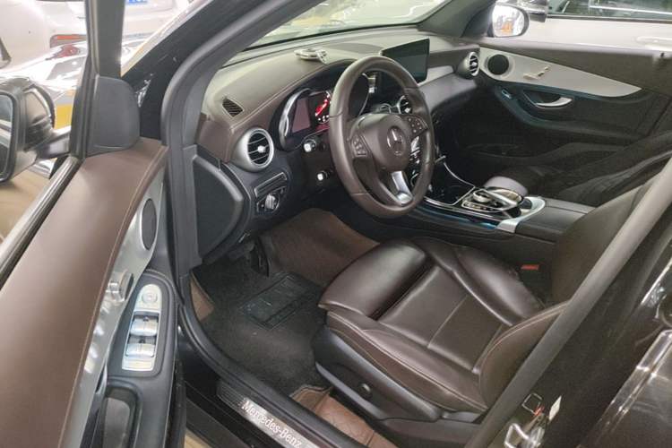 Used Mercedes-Benz GLC 2019 GLC 200 L 4MATIC Driver Seat