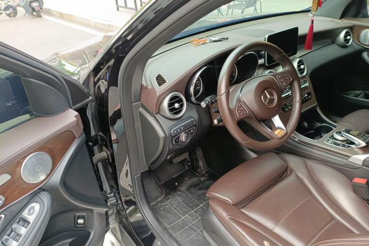 Used Mercedes-Benz GLC 2019 GLC 300 L 4MATIC Dynamic Model Driver Seat