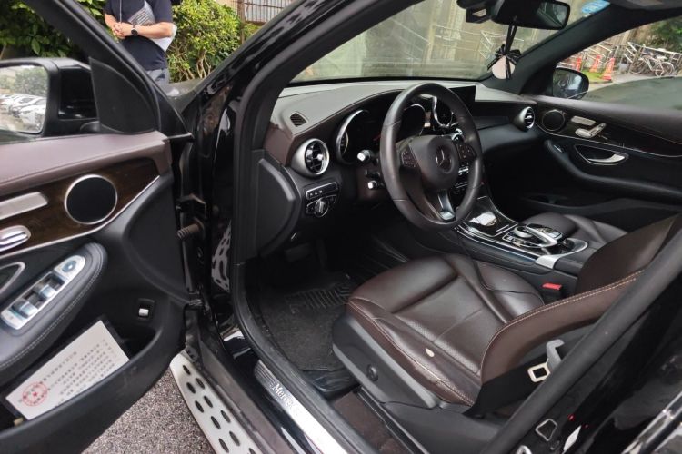 Used Mercedes-Benz GLC 2019 Facelift GLC 260 L 4MATIC Luxury Model Driver Seat