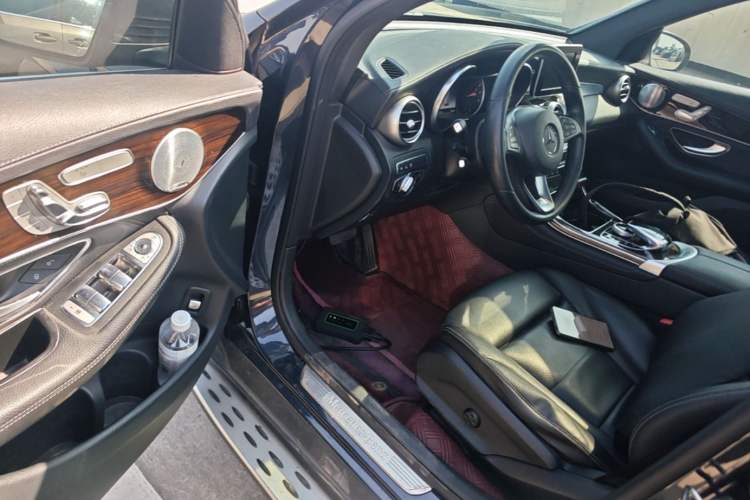 Used Mercedes-Benz GLC 2019 Facelift GLC 260 L 4MATIC Luxury Model Driver Seat