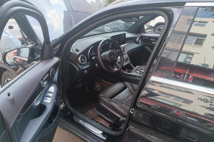 Used Mercedes-Benz GLC 2019 GLC 260 L 4MATIC Dynamic Model Driver Seat