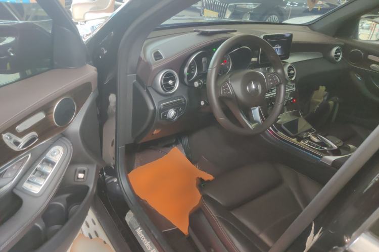 Used Mercedes-Benz GLC 2019 GLC 260 L 4MATIC Dynamic Model Driver Seat