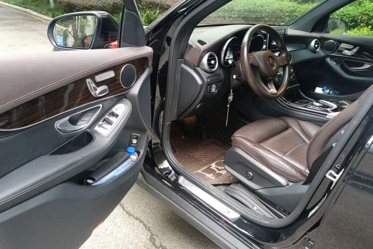 Used Mercedes-Benz GLC 2019 GLC 260 L 4MATIC Dynamic Model Driver Seat