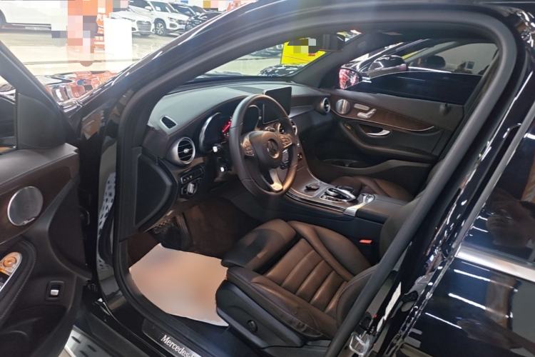 Used Mercedes-Benz GLC 2019 Refreshed GLC 300 L 4MATIC Dynamic Edition Driver Seat