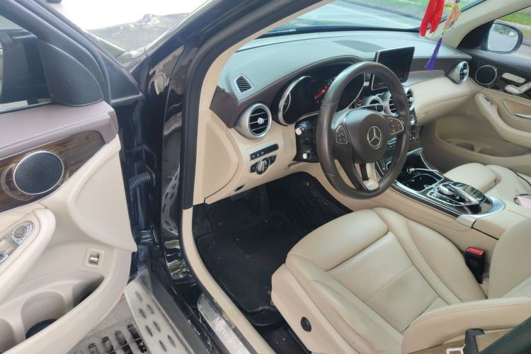 Used Mercedes-Benz GLC 2019 Facelift GLC 260 L 4MATIC Luxury Model Driver Seat