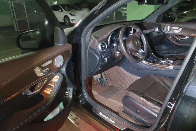 Used Mercedes-Benz GLC 2019 GLC 300 L 4MATIC Dynamic Model Driver Seat