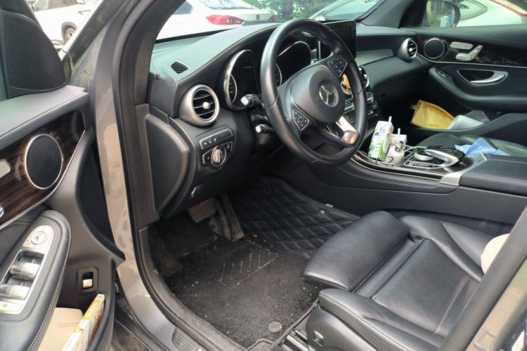 Used Mercedes-Benz GLC 2019 Facelift GLC 260 L 4MATIC Luxury Model Driver Seat