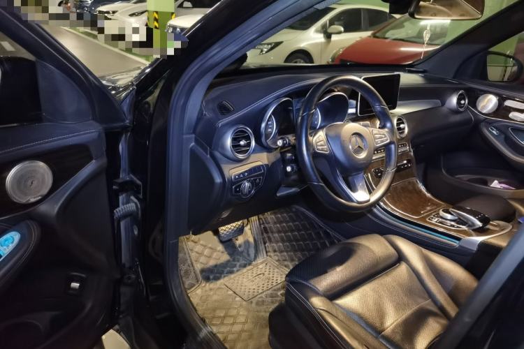 Used Mercedes-Benz GLC 2019 Facelift GLC 260 L 4MATIC Luxury Model Driver Seat