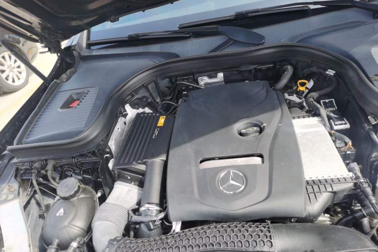 Used Mercedes-Benz GLC 2019 Facelift GLC 260 L 4MATIC Luxury Model Engine Bay