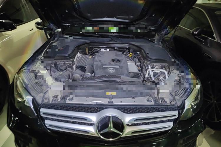 Used Mercedes-Benz GLC 2019 GLC 260 L 4MATIC Dynamic Model Engine Bay