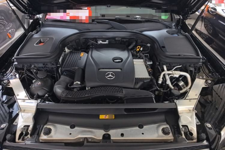 Used Mercedes-Benz GLC 2019 GLC 260 L 4MATIC Dynamic Model Engine Bay