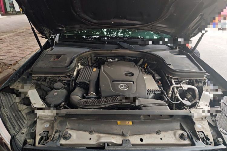 Used Mercedes-Benz GLC 2019 GLC 260 L 4MATIC Dynamic Model Engine Bay