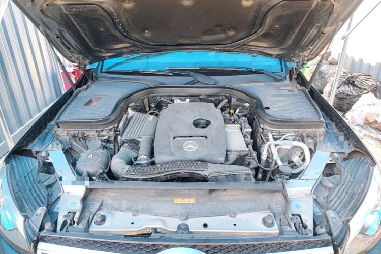 Used Mercedes-Benz GLC 2019 GLC 300 L 4MATIC Dynamic Model Engine Bay